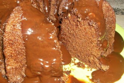 Thumbnail for Bolo de Chocolate no micro-ondas muito fácil de preparar e a cozer são apenas 10 minutos