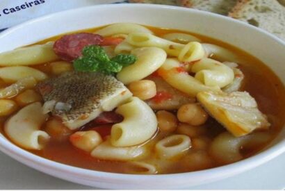 Thumbnail for Sopa de Grão com Bacalhau e Chouriço