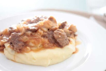 Thumbnail for Estufado de Carne de Vaca com Tomate e Cogumelos