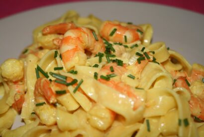 Thumbnail for Tagliatelle fresca com Camarão e Molho de Caril – Fácil e Delicioso