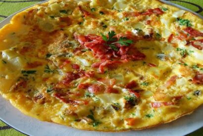 Thumbnail for Omelete de Bacalhau e Bacon – Fácil e Rápido