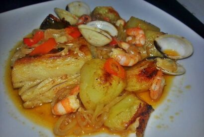 Thumbnail for Bacalhau No Forno Com Batatas, Camarão e Ameijoas – Uma Maravilha!