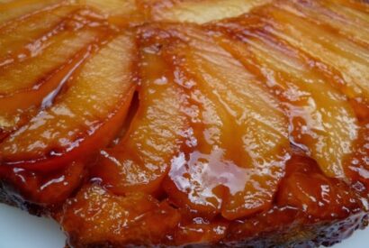 Thumbnail for Bolo de Pêra e Caramelo – Uma maravilha