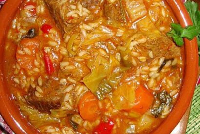 Thumbnail for Arroz de Carne com Couve – Uma receita antiga