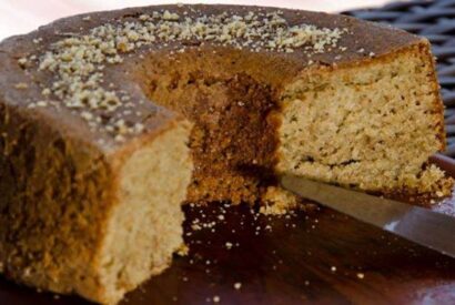 Thumbnail for Bolo de Aveia Light – Uma delicia que não engorda e Muito Facil de Fazer!