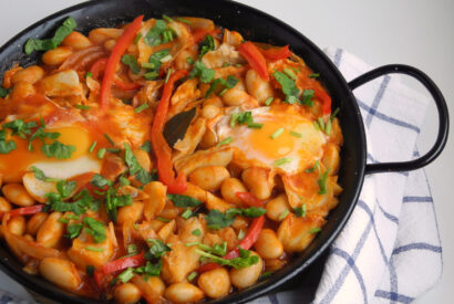 Thumbnail for Feijoca com bacalhau e ovos
