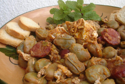 Thumbnail for Favas Guisadas com Ovos e Linguiça da Terra