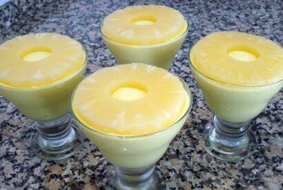Thumbnail for Mousse de Ananás – Rápida e Fresca!