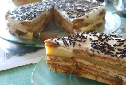 Thumbnail for Sobremesa de Bolacha com Pudim e Natas – Tão bom que desaparece num instante