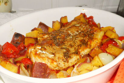 Thumbnail for Bacalhau Fresco no Forno em Cama de Legumes Assados – Uma Maravilha!