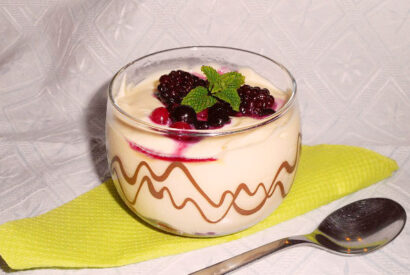 Thumbnail for Creme de Mascarpone com Baunilha e Frutos Vermelhos – Facil e Rapido!