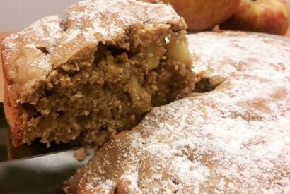 Thumbnail for Receita de Bolo de Maçã com Especiarias  Sabor e Aroma Irresistíveis