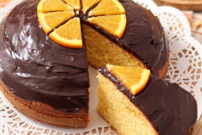 Thumbnail for Bolo de Laranja com Cobertura de Chocolate