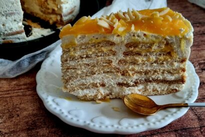 Thumbnail for Este Bolo de Bolacha com Doce de Ovos fica divinal e é super simples de fazer…