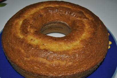 Thumbnail for Manuel Luis Goucha ensina como faz o seu Bolo de Mel e Especiarias