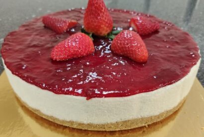 Thumbnail for Cheesecake de Morango que fica com um sabor irresistivel…