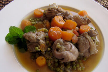 Thumbnail for Frango guisado com legumes-O sabor da tradição na tua mesa!