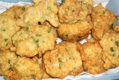 Thumbnail for Bolinhos de Bacalhau à moda de Casa que ficam divinais…