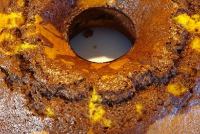 Thumbnail for Bolo Mármore de Cenoura, Courgette e Chocolate – Húmido, Saudável e Irresistível