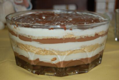 Thumbnail for Doce da Avó de chocolate que é super simples de fazer e fica maravilhoso…
