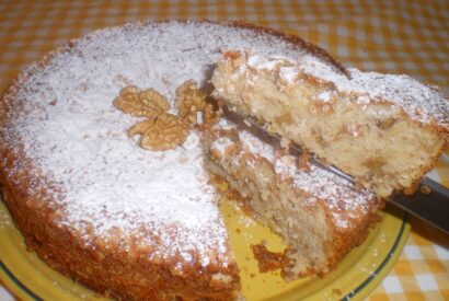 Thumbnail for Bolo de Claras e Nozes leve e fofinho como a Avó ensinou…