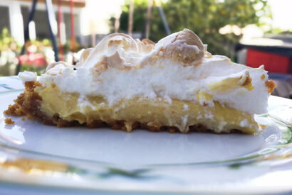 Thumbnail for Tarte de Limão com Merengue – Fácil, Fresca e Irresistível!