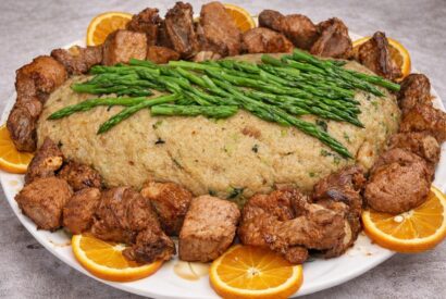 Thumbnail for Migas de Espargos com Carne de Porco à Alentejana (Receita Tradicional)