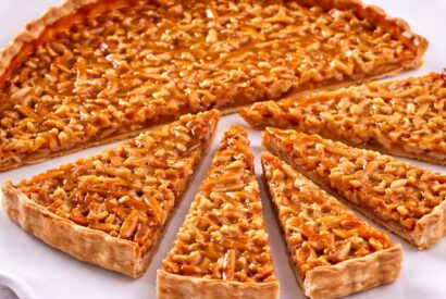 Thumbnail for Tarte Folhada de Amêndoa (Fácil, Crocante e Deliciosa)