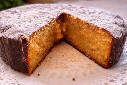 Thumbnail for Bolo Rançoso de Monforte – Receita Antiga que Desaparece Num Instante