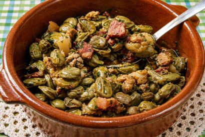Thumbnail for Favas à Portuguesa com Chouriço e Pé de Porco