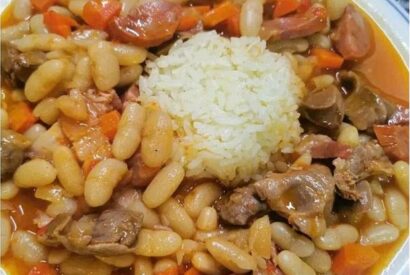 Thumbnail for Feijoada de Moelas com Arroz Branco (Receita Caseira e Cheia de Sabor)