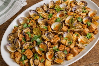 Thumbnail for Carne de Porco à Alentejana é um dos pratos mais adorados da gastronomia portuguesa..