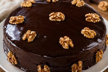 Thumbnail for Bolo de Chocolate com Nozes